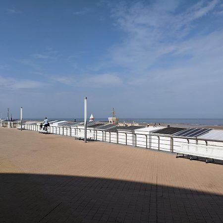 Studio Sun South- Seaview-Sea At 15Meter-Ostende Exterior foto